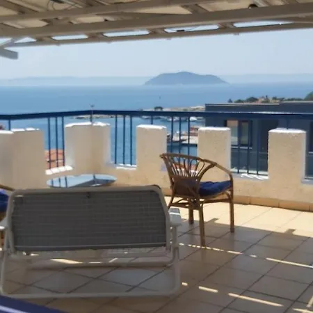 Egeon Apartment
