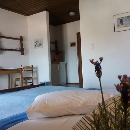 Egeon Apartment