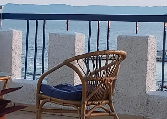 Egeon Apartmán *